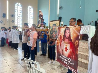 Novenas em Celebração aos 40 Anos da Comunidade de Nossa Senhora do Perpétuo Socorro, no Bairro Cristo Rei tem reunido centenas de devotos